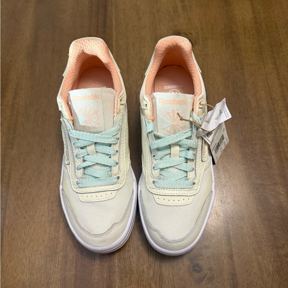 Reebok Club C Legacy Sneakers – Women’s Size 7 – New With Tags